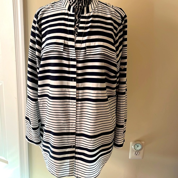 Calvin Klein Women’s Striped Blouse - Button Front - Size 1X - Really Cute! - Picture 1 of 6